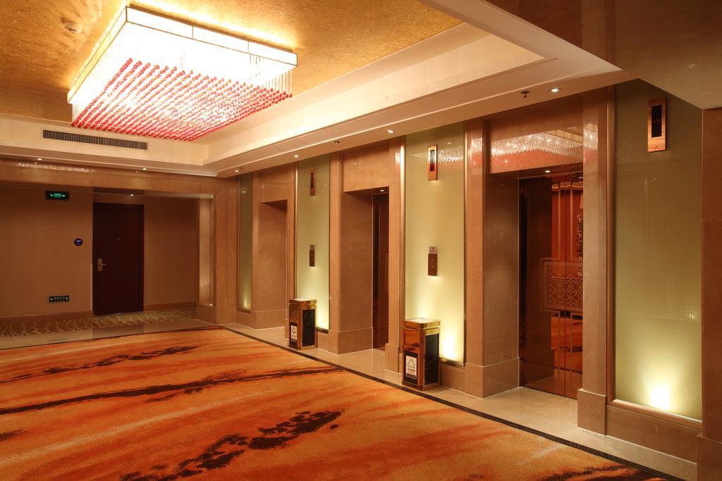 Beijing Wuhuan Hotel Pequim Exterior foto